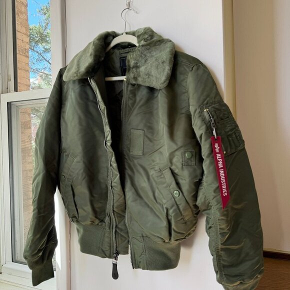 New Alpha Industries Bomber Jacket B15 Flight Fur Collar Nylon in Green - Picture 7 of 17